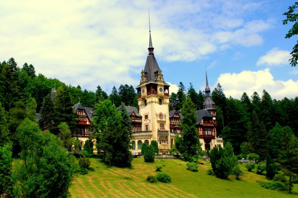 Rumanía. Castillo de Drácula en la península balcánica