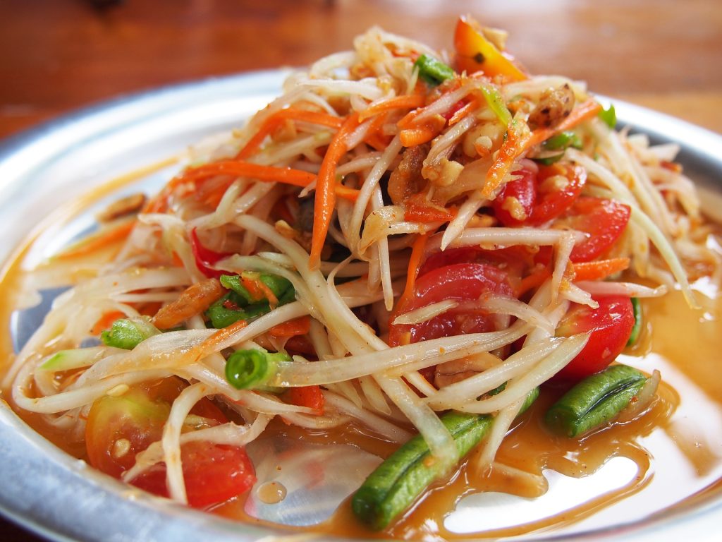 La cocina tailandesa es una explosión de sabores, colores y aromas que cautiva a los amantes de la comida de todo el mundo