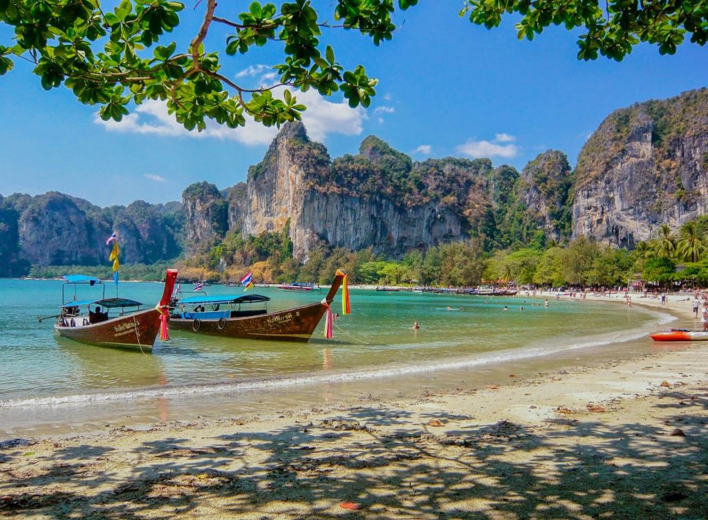 Tailandia ofrece una amplia variedad de destinos turísticos que satisfacen los gustos y preferencias de todo tipo de viajeros