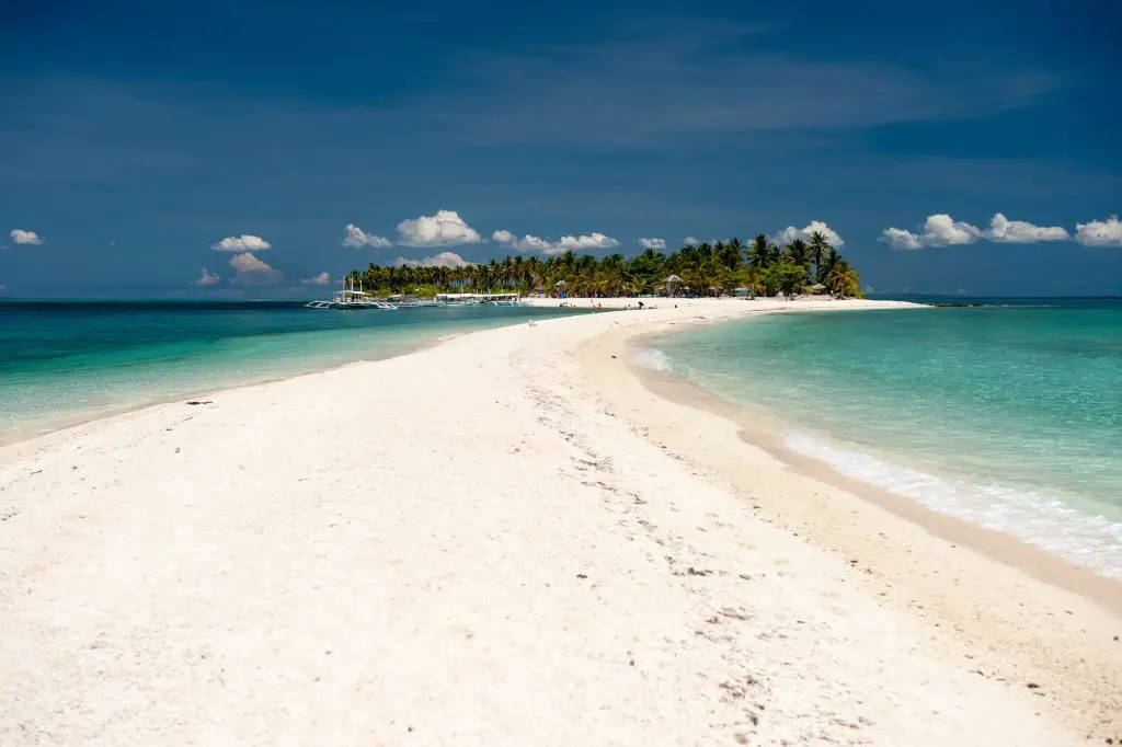 Filipinas es un destino cautivador que te transportará a un mundo de maravillas tropicales